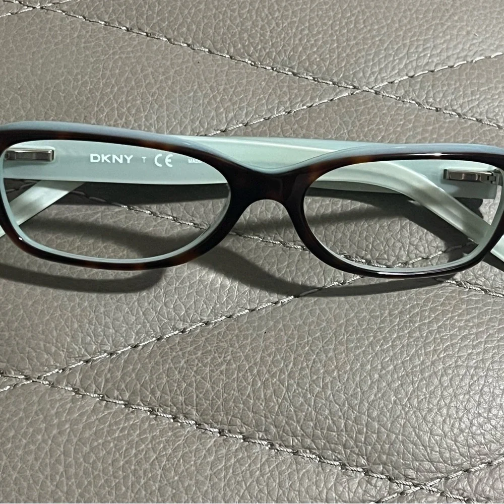 DKNY Brown Classic Glasses with Tortoiseshell Pattern
